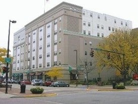 Robertson's Senior Apartments in South Bend, IN - Building Photo