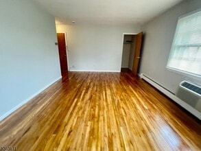 120 Fairview Ave in Westwood, NJ - Building Photo - Building Photo