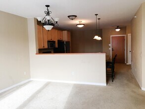 1070 Grandview Ct NE in Columbia Heights, MN - Building Photo - Building Photo