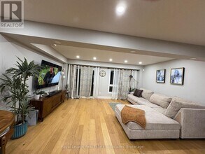 165 Westmeadow Dr in Kitchener, ON - Building Photo - Building Photo