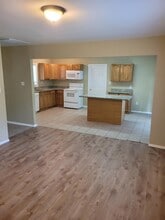 47 Holstone Ln in Willingboro, NJ - Building Photo - Building Photo