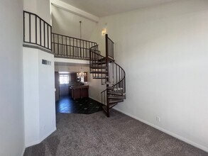 18215 Flynn Dr in Canyon Country, CA - Building Photo - Building Photo