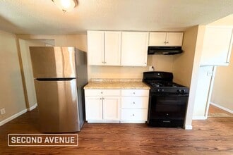 3700 Coronado Dr in Alton, IL - Building Photo - Building Photo