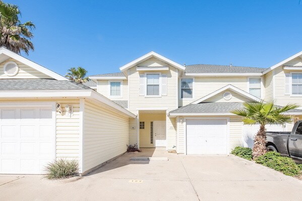 15110 Leeward Dr in Corpus Christi, TX - Building Photo