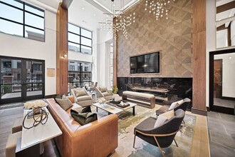 Taylor Heights in Houston, TX - Foto de edificio - Building Photo