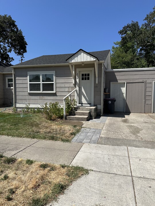 226 Laurel St, Unit 15-15207 in Medford, OR - Building Photo