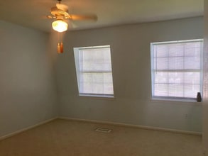 6927 Calder Ave in Beaumont, TX - Building Photo - Building Photo