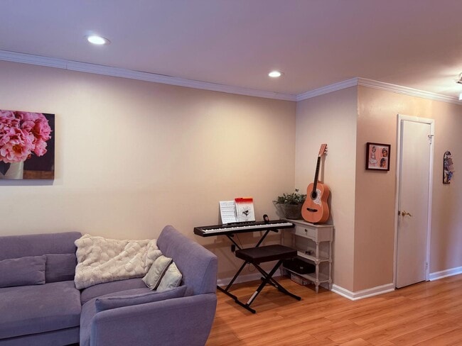 property at 64 Hampshire Dr