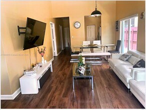 2510 NE 41st Ave in Homestead, FL - Building Photo - Building Photo