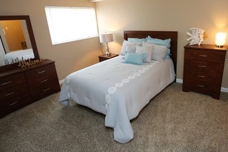 The Monterey Apartments and Townhomes in Brunswick, OH - Building Photo - Interior Photo