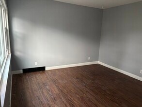 17 Newman Place, Unit Upper in Buffalo, NY - Building Photo - Building Photo