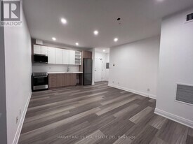 409 College St in Toronto, ON - Building Photo