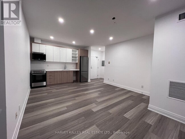 property at 409 College St