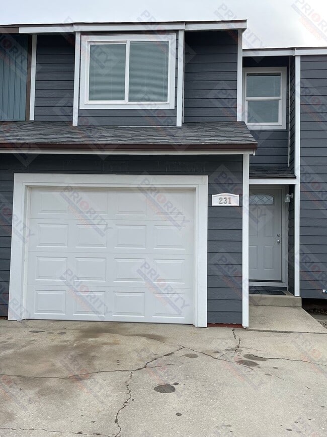 property at 231 Westhills Loop