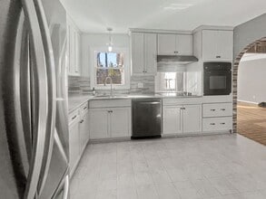 3222 S Elm-Eugene St in Greensboro, NC - Building Photo - Building Photo