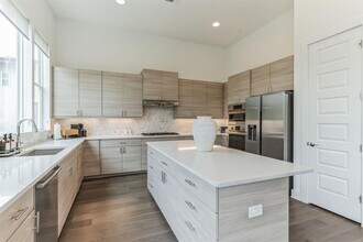 5400 Agatha Cir in Austin, TX - Building Photo - Building Photo