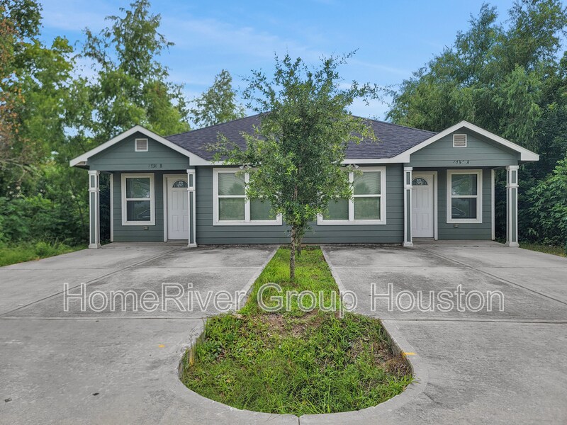 4734 Branch St in Houston, TX - Building Photo