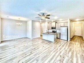 4708 Fairfax Dr in Oakwood, GA - Building Photo - Building Photo