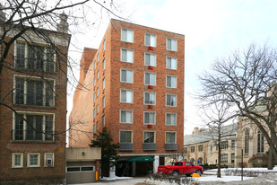 1616 Hinman Ave Apartamentos