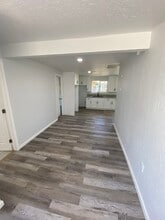 402 Vine St, Unit A in Exeter, CA - Building Photo - Building Photo