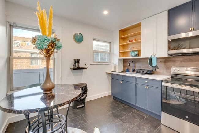 318 Meeker Ave in Newark, NJ - Building Photo - Building Photo