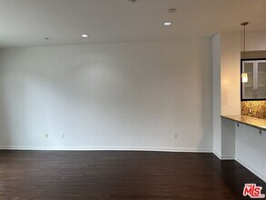 21 Gramercy-Unit -416 in Irvine, CA - Building Photo - Building Photo