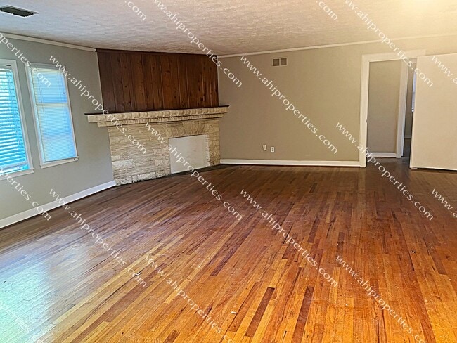 4260 Camellia Dr in Montgomery, AL - Building Photo - Building Photo