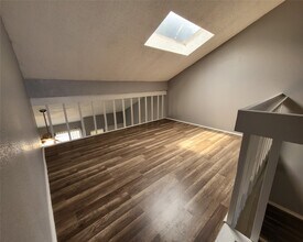 12510 Newbrook Dr in Houston, TX - Building Photo - Building Photo