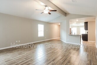 22044 Angelico Dr in Magnolia, TX - Building Photo - Building Photo