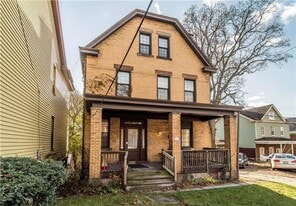 2622 Churchview Ave in Pittsburgh, PA - Building Photo