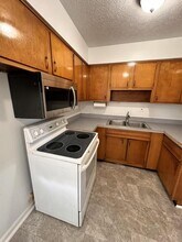 9702 Harned Ave in Louisville, KY - Building Photo - Building Photo