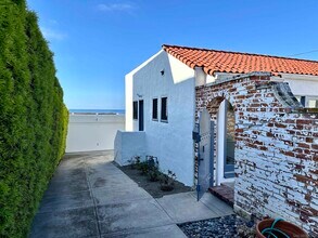 1888 Viking Way in San Diego, CA - Building Photo - Building Photo