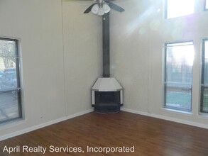 8607 Fathom Cir in Austin, TX - Building Photo - Building Photo