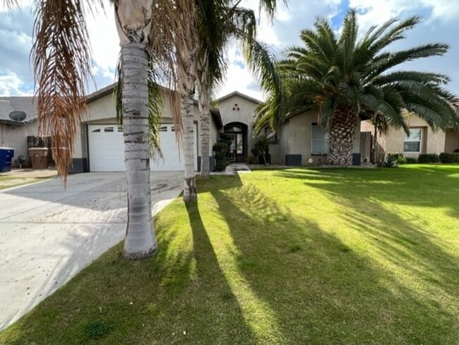 2817 Tapo Ridge Dr in Bakersfield, CA - Building Photo - Building Photo