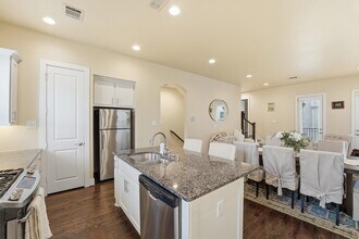 2714 Freund St in Houston, TX - Building Photo - Building Photo