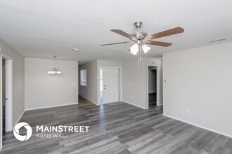 453 Ralwood Ln NE, Unit 710 in Palm Bay, FL - Building Photo - Building Photo