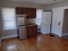 2023 S 24th St, Unit 2 in Lincoln, NE - Building Photo