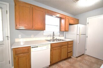 12 Burnett Cir in Bentonville, AR - Building Photo - Building Photo