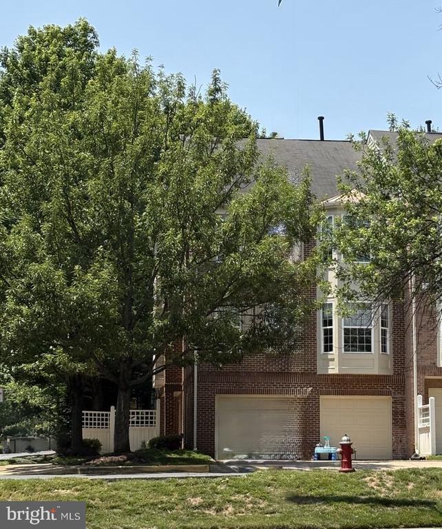 9400 Van Arsdale Dr in Vienna, VA - Building Photo - Building Photo