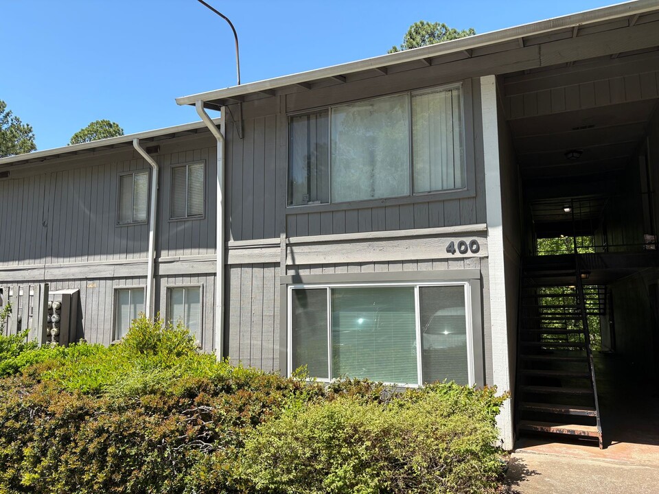400 Skyview Dr in Birmingham, AL - Building Photo
