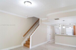 178 SW 96th Ave in Plantation, FL - Building Photo