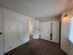 2800 S White Mountain Rd in Show Low, AZ - Foto de edificio - Building Photo