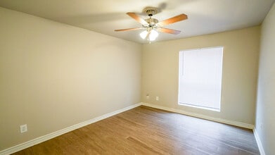 Timbers of Cranbrook in Houston, TX - Foto de edificio - Building Photo