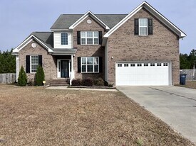 114 Hills Lorough Loop in Jacksonville, NC - Building Photo
