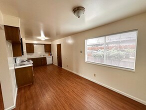 901 W 6th St in Madera, CA - Building Photo - Building Photo