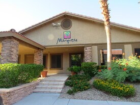 7200 W Pirates Cove Rd in Las Vegas, NV - Building Photo