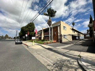 Royal Gardens in Cypress, CA - Building Photo - Building Photo