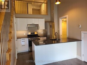 206 Manchester Ave in Ottawa, ON - Building Photo - Building Photo