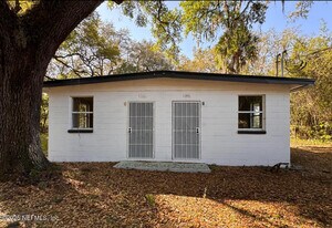 1656 Winthrop St in Jacksonville, FL - Building Photo