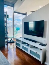 860 Peachtree St NE, Unit 2109 in Atlanta, GA - Foto de edificio - Building Photo